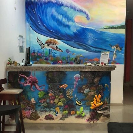 Hostal Playa Imperial Manta Bagian luar foto