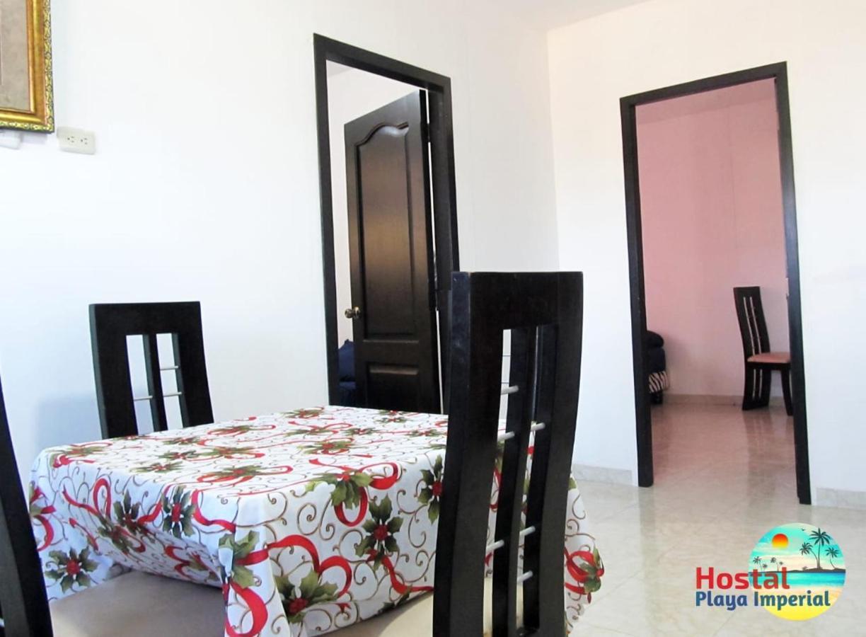 Hostal Playa Imperial Manta Bagian luar foto