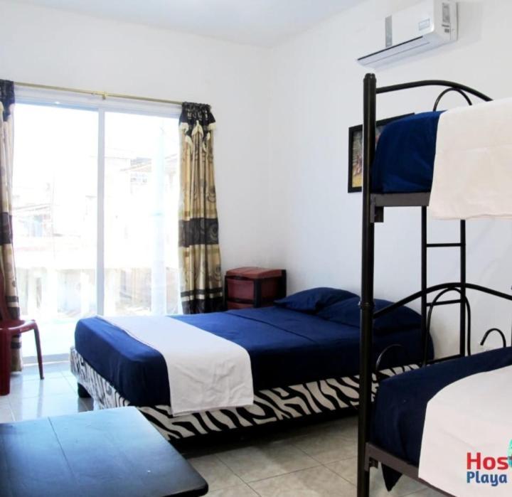 Hostal Playa Imperial Manta Bagian luar foto